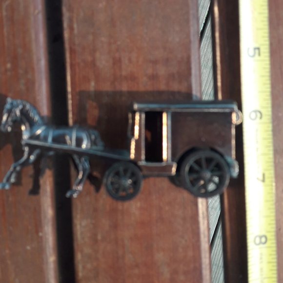 Mini Dollhouse Horse and Carriage Cast Iron Pencil Sharpener Vintage - Picture 8 of 8